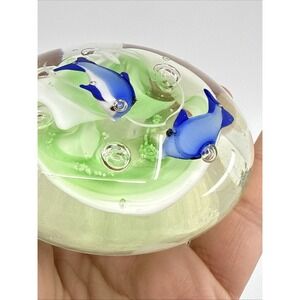 Art Glass Paperweight Round Flat Dolphin Fish Aquarium Sea‎ Life Scene 3" Flaws